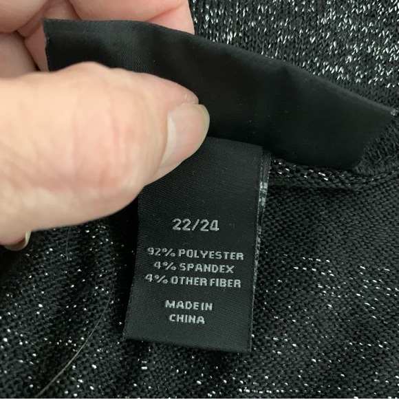 Lane Bryant black & silver metallic stripe v-neck 3/4 sleeve sweater. Size 22/24 - Picture 4 of 10